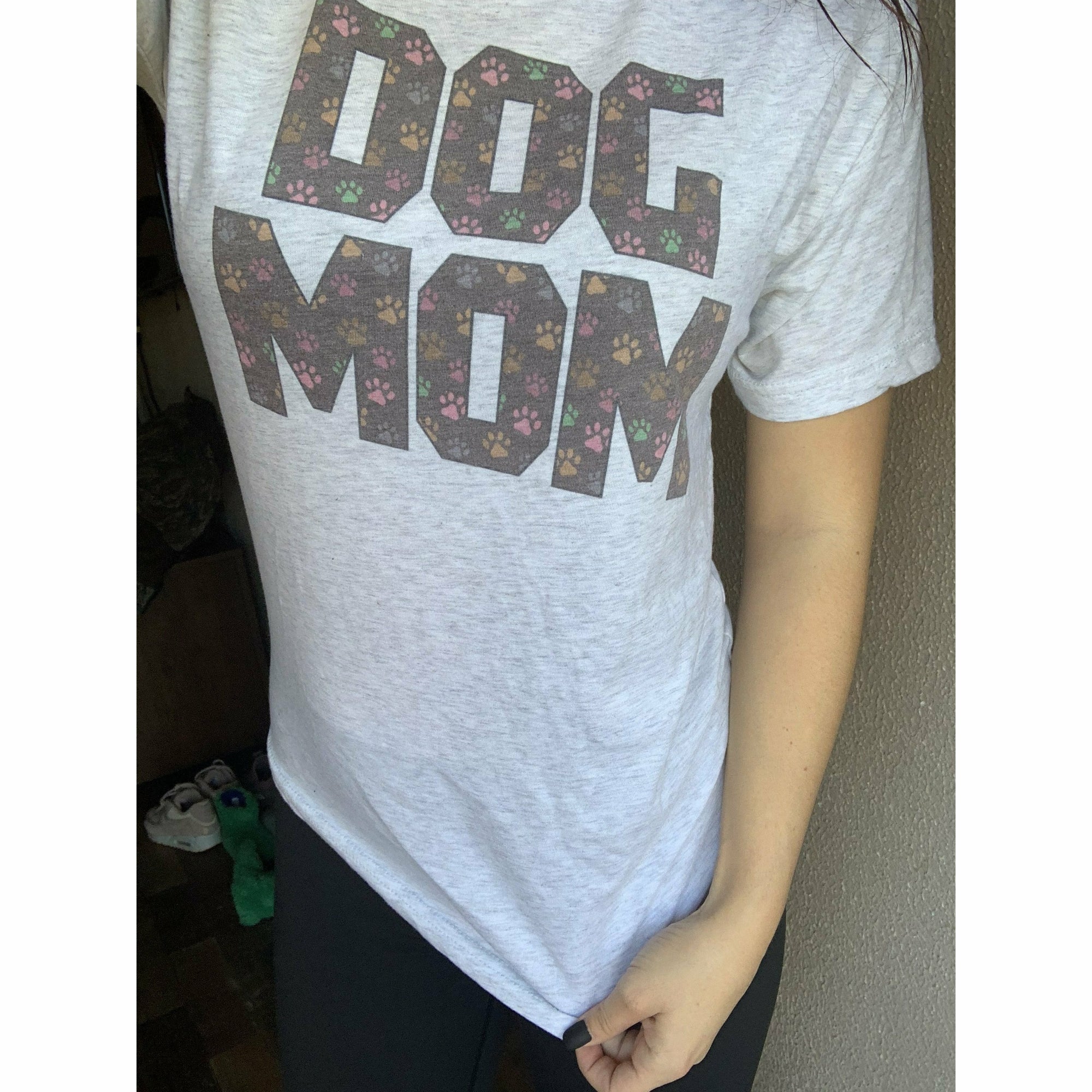 Dog mom tee - eastcooperfamilymed