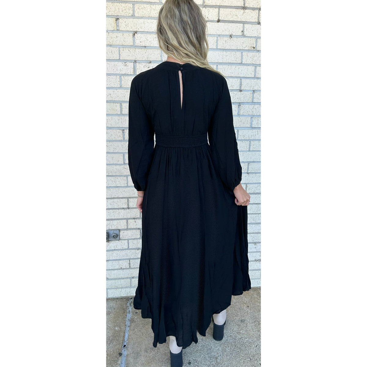 Wyoming Black Fall Maxi Dress
