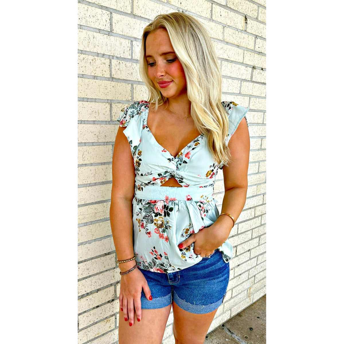 Hallee floral Cut out Top