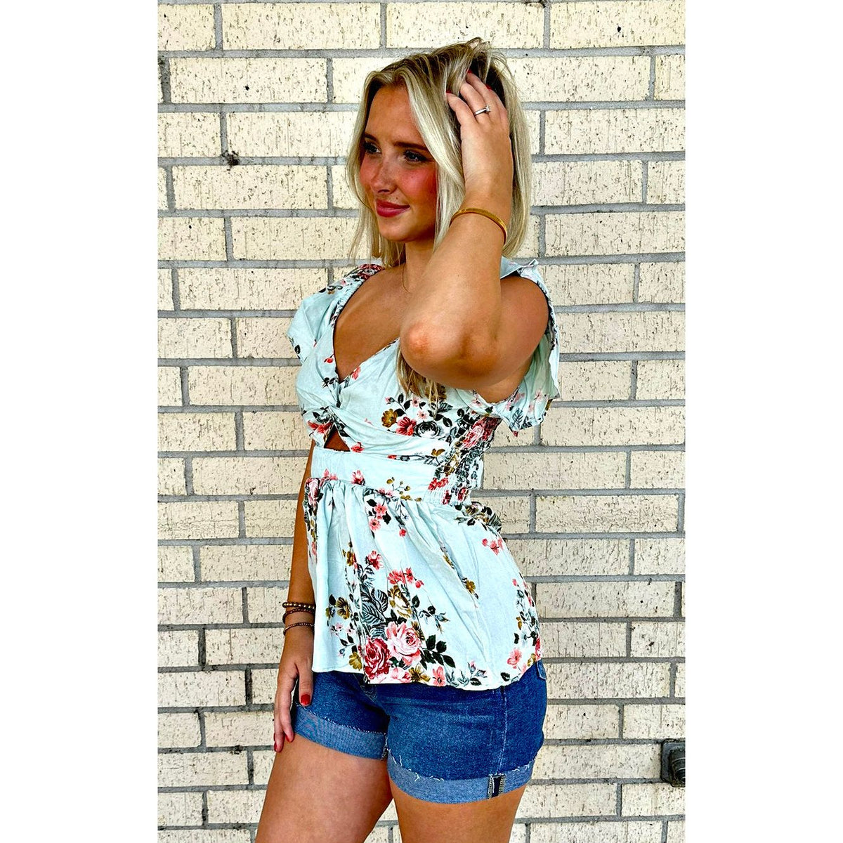 Hallee floral Cut out Top