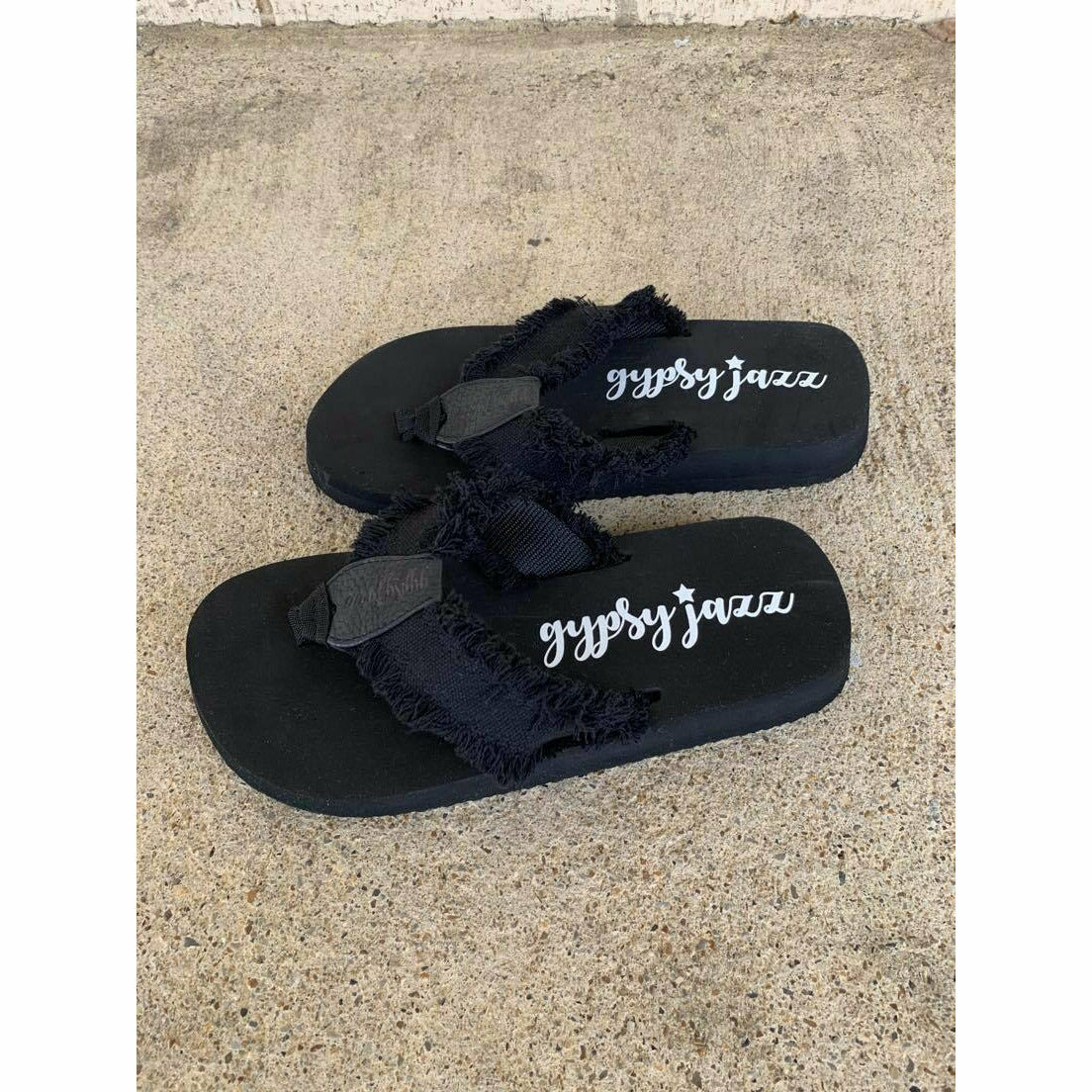 All Black Flip Flop Sandals