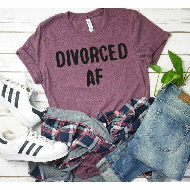 Divorced AF tee - vendamasmasfacil